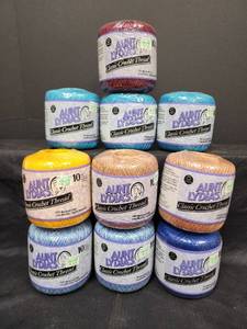 lot 435 image: Aunt Lydias Crochet Thread