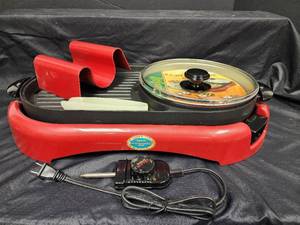 lot 465 image: Santa Fe Electric Griddle with Taco Shell Holders