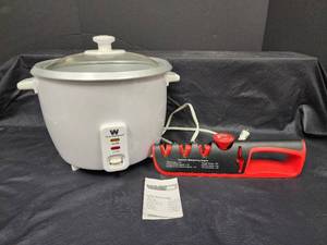 lot 470 image: White-Westinghouse Rice Cooker and Knife Sharpener