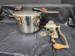 lot 472 image: Vintage Climax Food Grinder with Pressure Cooker Set
