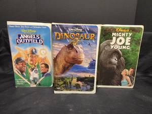 lot 513 image: Childrens Movies on VHS