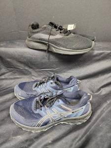 lot 561 image: Athletic Shoes Bundle - ASICS 10.5 Wide Gel-Venture and Black Mesh Sneaker Size 11 Wide
