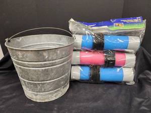 lot 566 image: Galvanized Bucket and 3pc Fishing Noodle Set