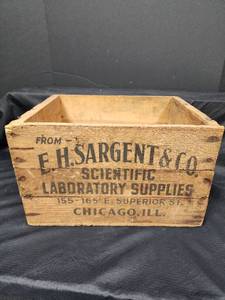 lot 569 image: Vintage E.H. Sargent & Co. Scientific Laboratory Supply Wooden Crate