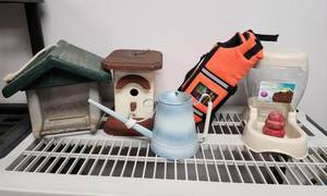 lot 650 image: Dog Life Preserver Size Med., Bird Feeder, Bird House, and More