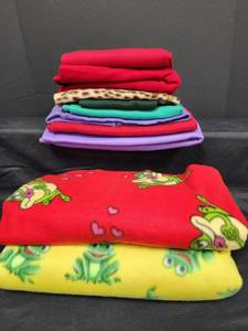 lot 661 image: Crafting Fleece