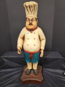 lot 64 image: 30 Vintage Decorative Chef Statue