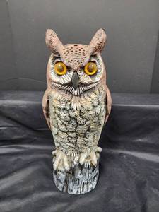 lot 66 image: Decorative Great Horned Owl Statue with Yellow Glass Eyes