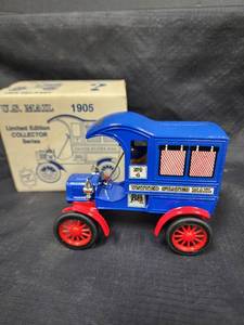 lot 72 image: 1905 U.S. Mail Truck Die-Cast Model No. 4 Limited Edition Collector Series