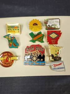 lot 80 image: Vintage State Commemorative Enamel Pin Collection