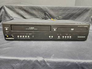 lot 87 image: Magnavox DV220MW9 DVD Player VCR Combo 4-Head Untested