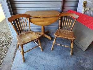 lot 735 image: 36in Round Wood Drop-Leaf Round Dining Table with Two Windsor Chairs