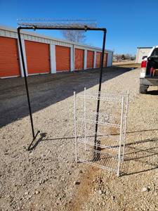 lot 809 image: Industrial Wire Shelving Unit with Metal Clothing Rack
