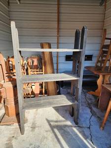 lot 817 image: Vintage Wooden Three-Tier Bookshelf 36x12x60