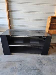 lot 823 image: Bush Furniture VS97850-03 TV Stand for 50-inch Flat Panel TVs 50x24x24