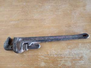 lot 837 image: Vintage Heavy Duty Pipe Wrench Tool 24