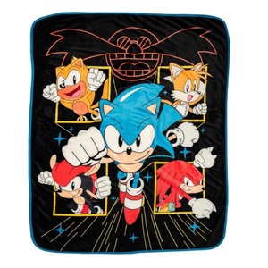 lot 7627469 image: Franco Sonic The Hedgehog Kids Bedding Soft Plush Sherpa Blanket Throw, 50 in x 60 in, (Officially Licensed Product)