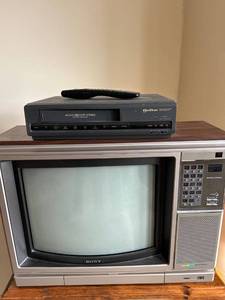 lot 7503 image: Sony Trinitron and Quasar vhs player