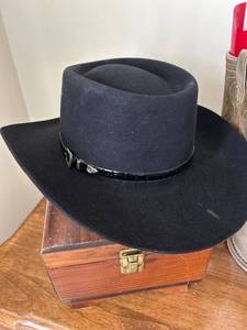 lot 7508 image: Wrangler Beaver Hat