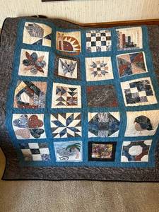 lot 7539 image: Handmade Quilt