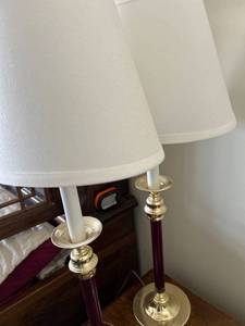 lot 7579 image: Lamps (2)