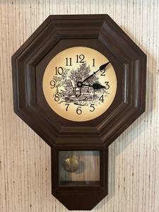 lot 7591 image: Pendulum Wall Clock Farm Scene
