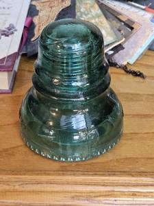 lot 7603 image: Vintage Glass Insulator - Aqua Green