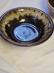 lot 7610 image: Vintage Brown and Black Glazed Ceramic Bowl