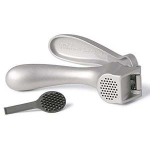 lot 7631 image: The Pampered Chef Garlic Press #2575