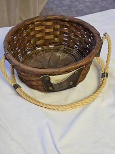 lot 7645 image: Vintage Woven Basket with Leather Accent and Rope Handle