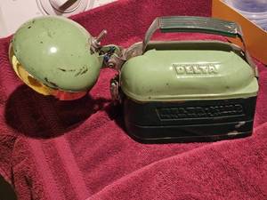 lot 7650 image: Vintage Delta Powerhouse Industrial Flashlight