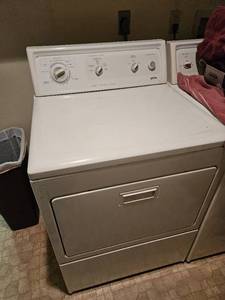 lot 7652 image: Kenmore Washer & Dryer