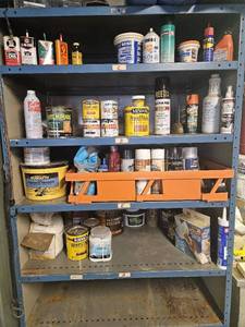 lot 7658 image: Contents of Shelf