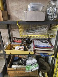 lot 7675 image: Contents of Shelf in Basement