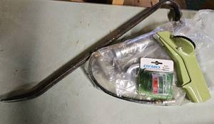 lot 7720 image: Vintage Tool Lot with Dymo Label Maker & Crow Bar