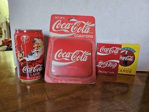 lot 7730 image: Vintage Coca-Cola Collectibles Set