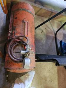 lot 7756 image: STP Vintage Air Compressor