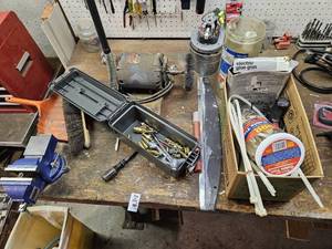 lot 7760 image: Contents of Half of Workbench