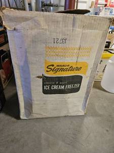 lot 7766 image: Vintage Homemade Ice Cream Freezer