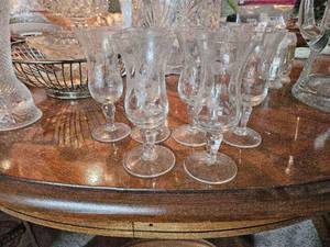 lot 7795 image: Small Crystal Etched Goblets 6 piece