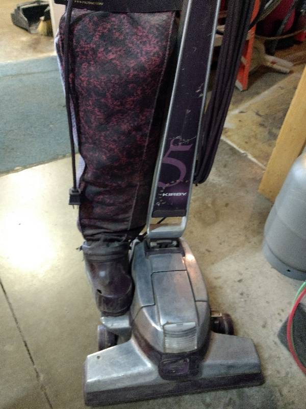 lot 608 image: Kirby Vacuum