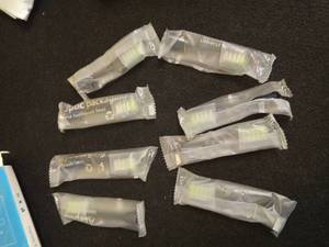 lot 1151 image: 8 Pack Toothbrush Replacement Heads Compatible with Phillips One Series Sonicare Battery Toothbrush HY110004 BD1002AZ, 8 Pack Replacement Heads, Soft Bristles, NavyBlue Retail $9.99