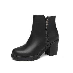 lot 8166 image: TYNDALL Womens Low Heel Platform Chunky Heel Ankle Boots Booties for Women