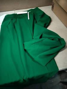 lot 10431 image: Green Pants For Women Size 14