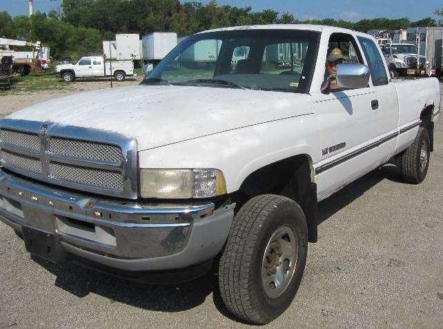 lot 312 image: 1996 Dodge 2500 4x4 The Farm Monster