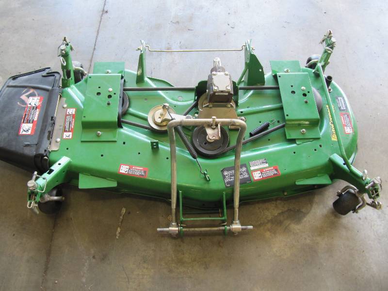 lot 350 image: John Deere Autoconnect 54 In Finish Mower Deck