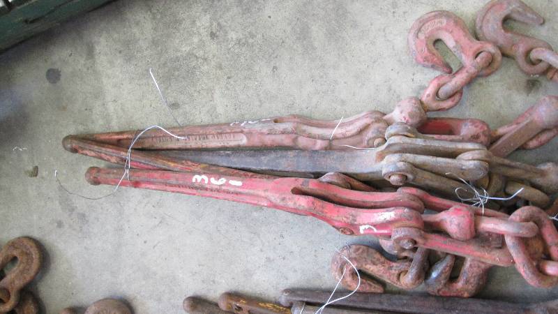 lot 361 image: 5 Chain Snap Binders