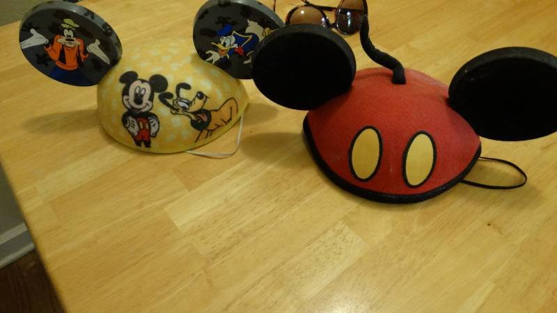 lot 725 image: 2 Walt Disney Mickey Mouse hats