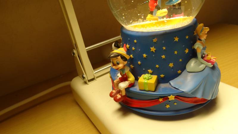 lot 798 image: Walt Disney 100th Anniversary snow globe