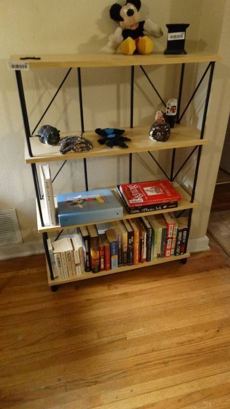 lot 738 image: Decorative shelf unit